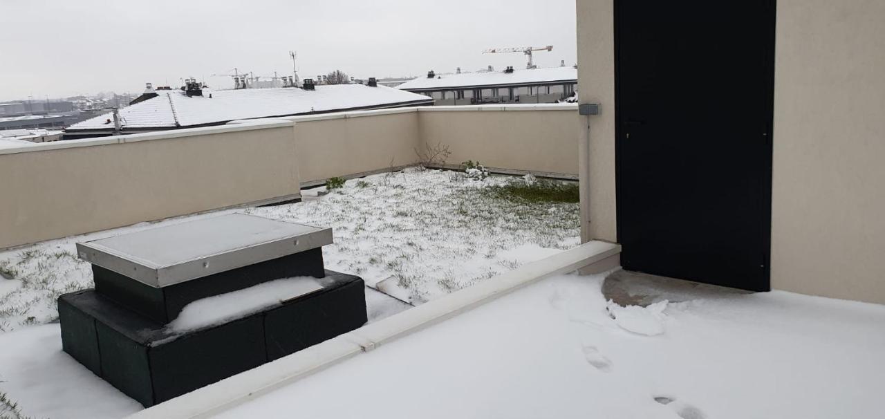 Hotel Le Privilege La Courneuve Luaran gambar